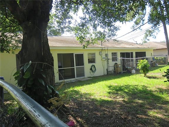 4th image of 1424 41st Ave