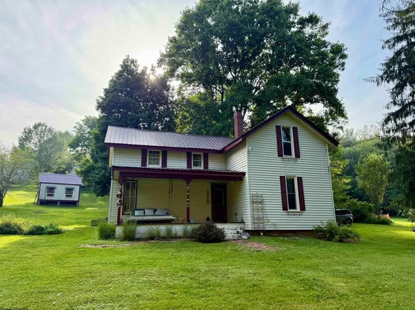 320 Tunnelton St, Kingwood, WV 26537