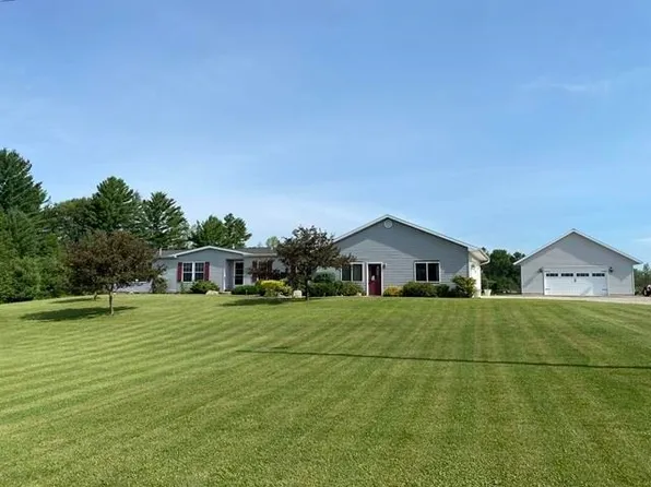 W5846 Sobieski Rd, Menominee, MI 49858