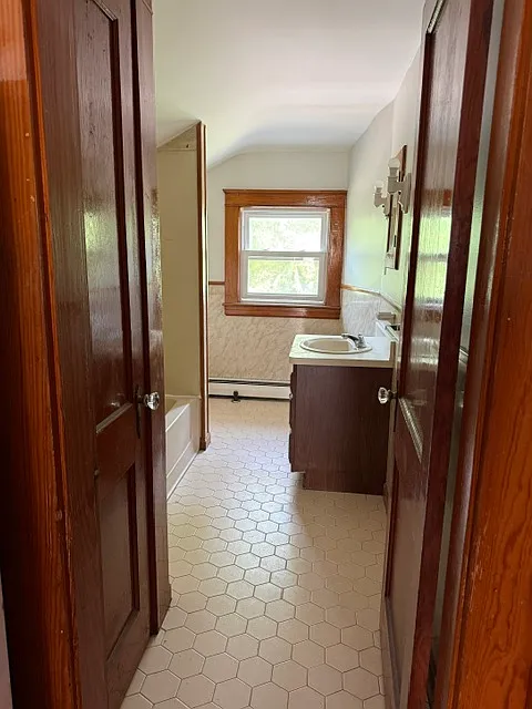 3 bed, 1000 sqft, $2,295 — Photo 4