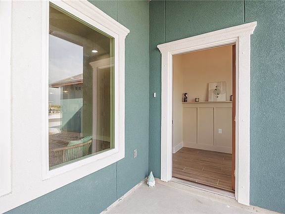 2nd image of 2418 Reyhans Way