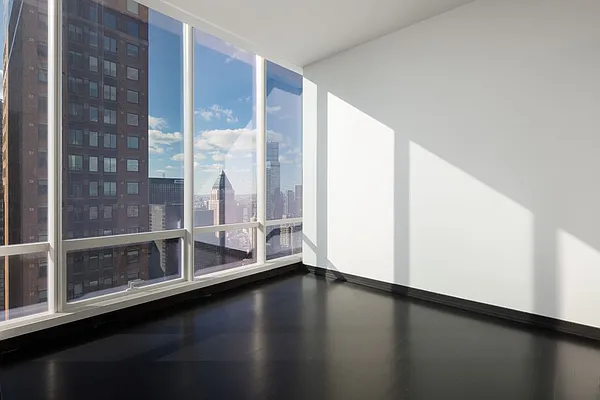 Sold by Platinum Properties | media 9