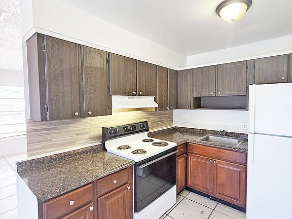 2nd image of 4800 Serafica Dr #4784