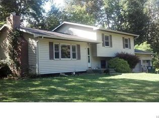 13 Old Indian Trl, Milton, NY 12547