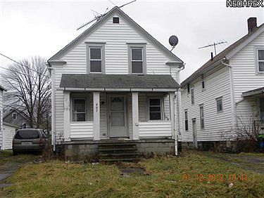 1st image of 909 W 17th St
