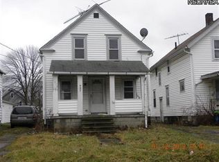 909 W 17th St, Lorain, OH 44052