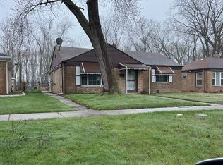 10016 S Van Vlissingen Rd, Chicago, IL 60617