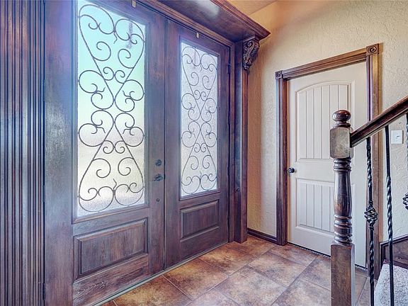 3rd image of 5012 SE 154th Ct