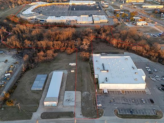 4th image of 1200 Lonnie Abbott Blvd Lot 6