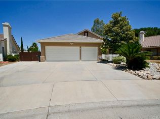 19410 White Birch Ct, Lake Elsinore, CA 92530