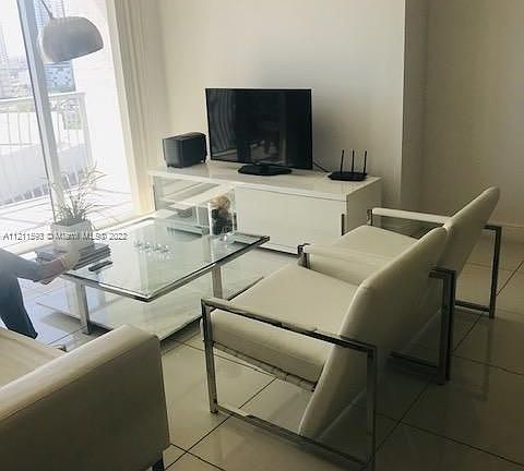 4th image of 1750 N Bayshore Dr APT 1812