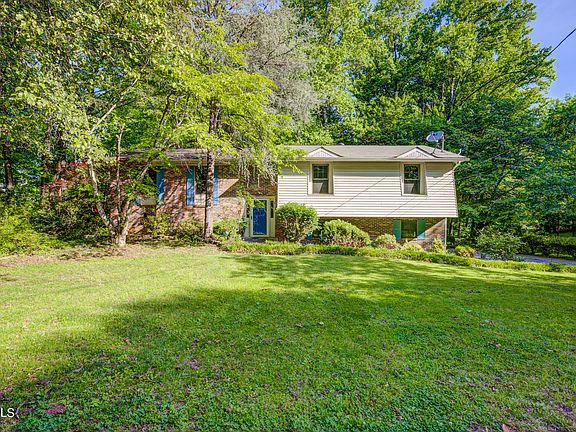 2nd image of 8607 Barbee Ln