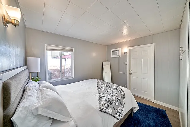 3 bed, 2397 sqft, $4,300 — Photo 4