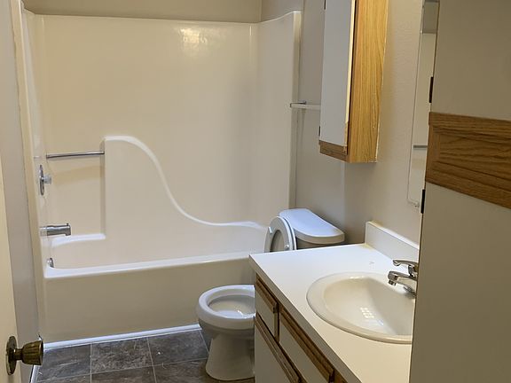 5th image of 267 1/2 7th St W APT 301
