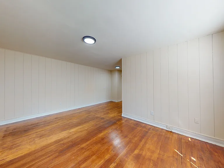 30 Danbury St SE #1 — Photo 14
