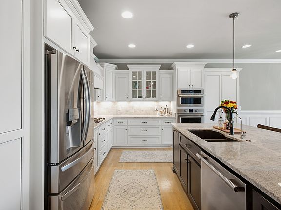 5th image of 4009 Blackbird Ct