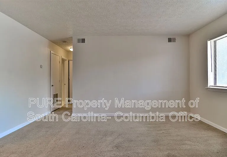 1002 Old Manor Rd — Photo 9