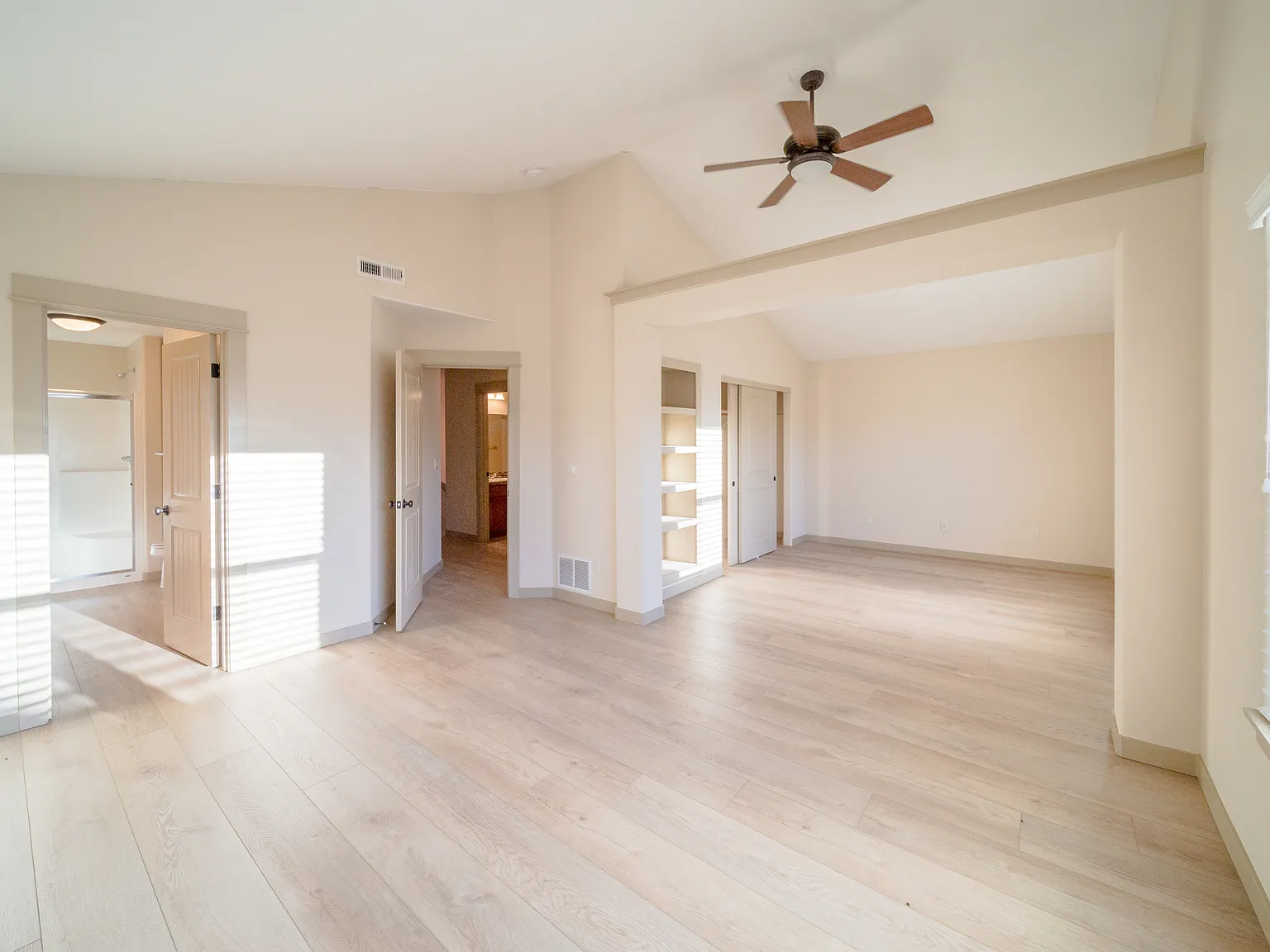 3 bed, 2.5 bath, 1698 sqft, $2,750 — Photo 4