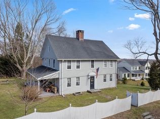 805 Grassy Hill Rd, Orange, CT 06477