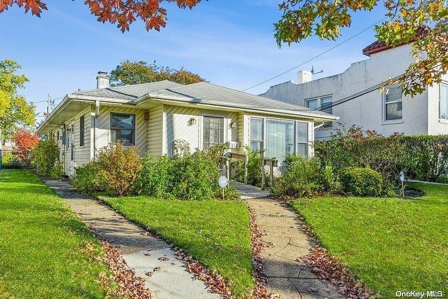 1st image of 610 Franklin Boulevard