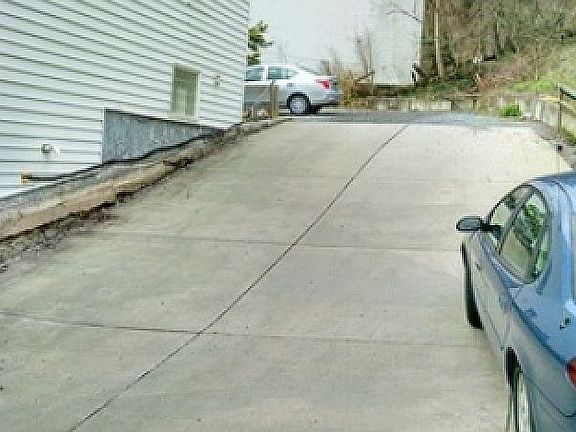 3rd image of 3220 Edwards Way