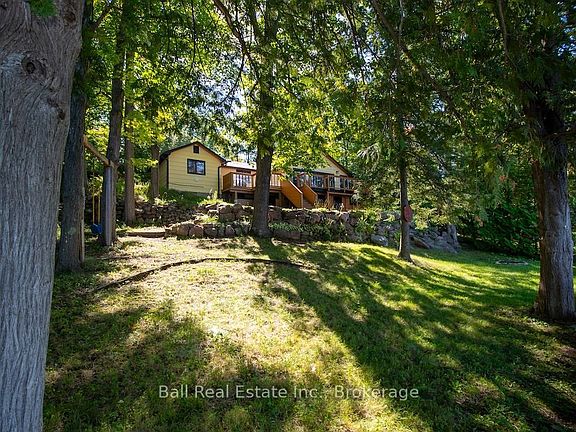 3rd image of 3272 Buckhorn Ln N