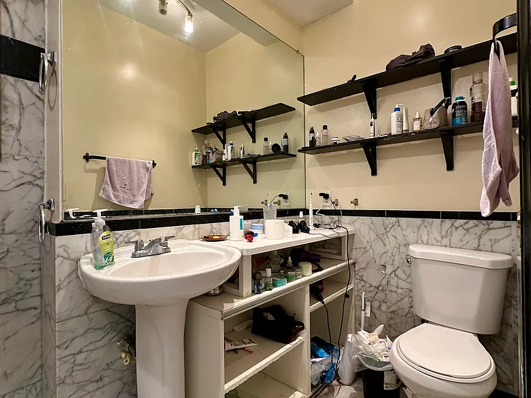 56 Park Vale Ave — Photo 6