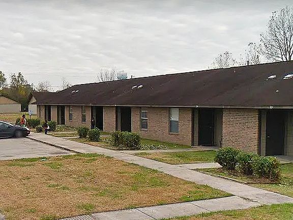 3rd image of 606 Jennifer Ann St #4752