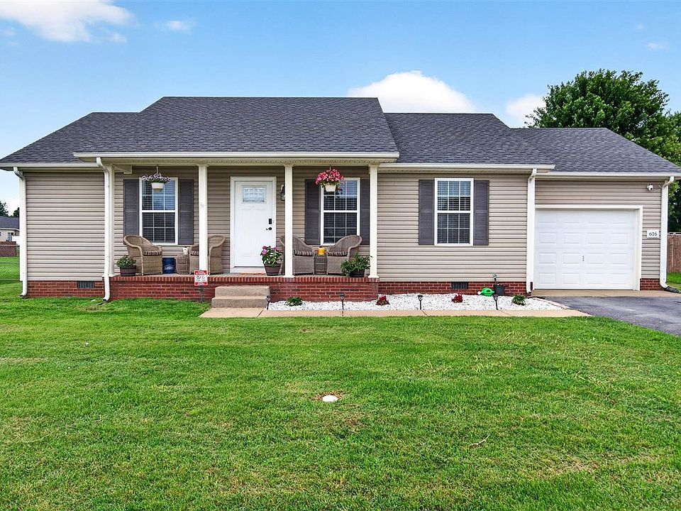 1st image of 616 Mimosa Dr