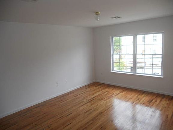 2nd image of 82 9th Ave W #1