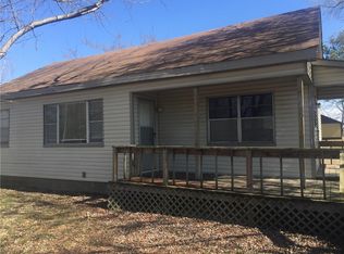 802 Morris St, Pocola, OK 74902