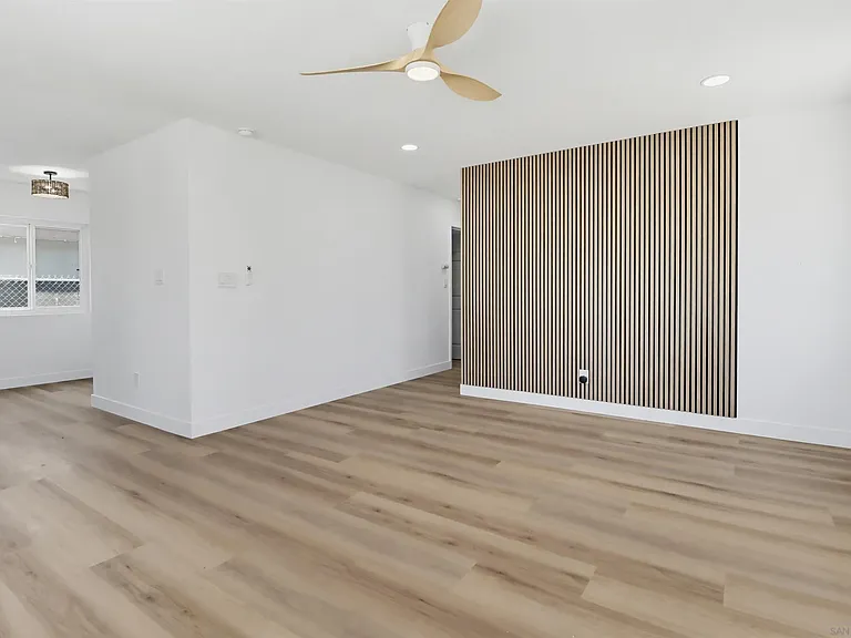 1038 Oaklawn Ave — Photo 7