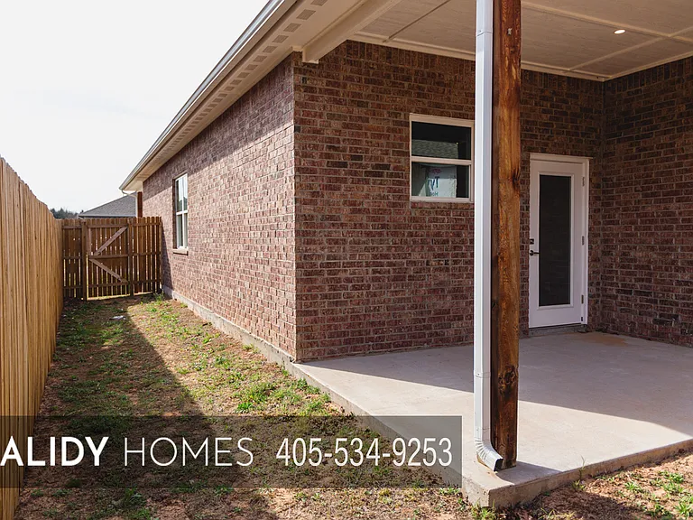 508 Remington Ave — Photo 50