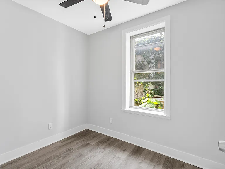 2418 N 16th St — Photo 14