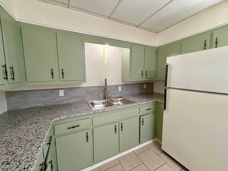 1403 Kimberly Dr — Photo 7
