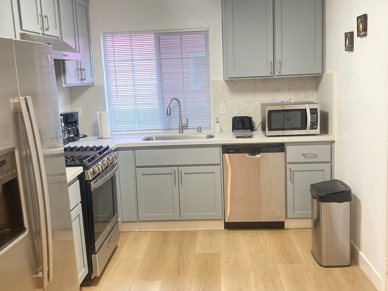 5 bed, 1250 sqft, $850 — Photo 2