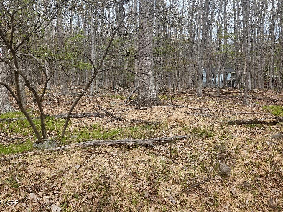 1st image of 40 Whisper Dr