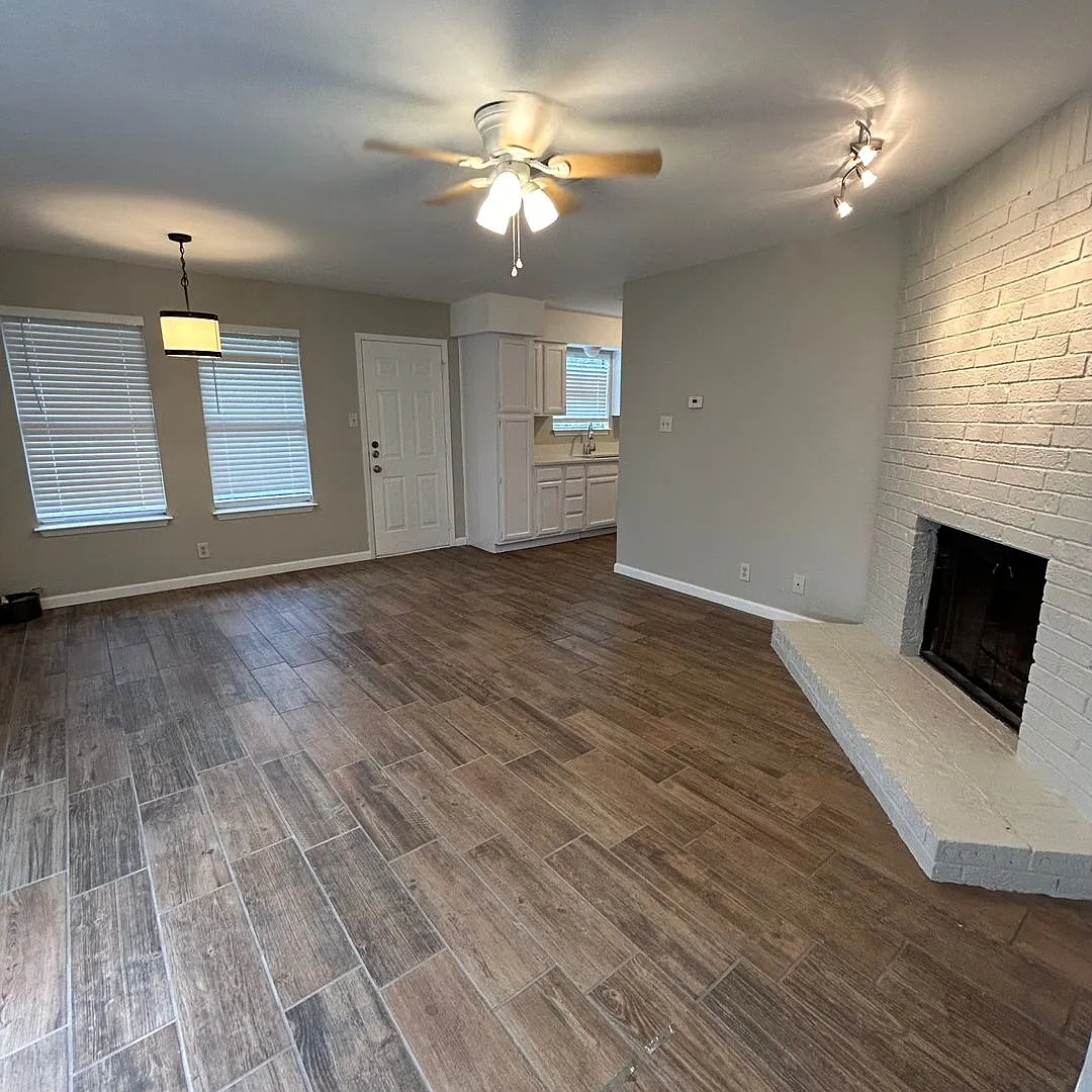 1700 Waterloo Trl Unit A — Photo 3