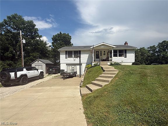 3rd image of 59668 Batesville Rd