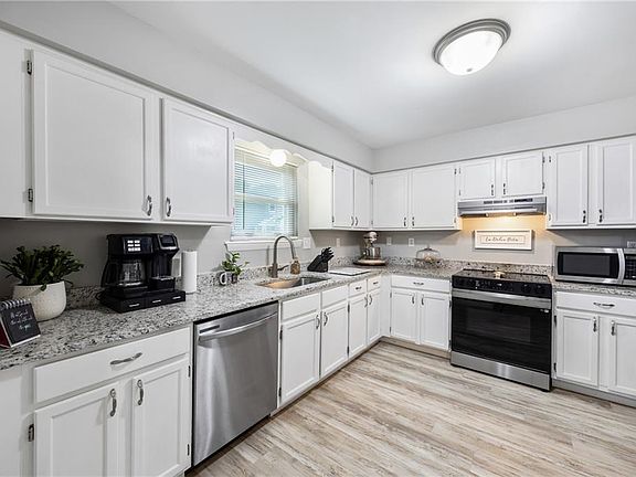 5th image of 3913 Antelope Ct