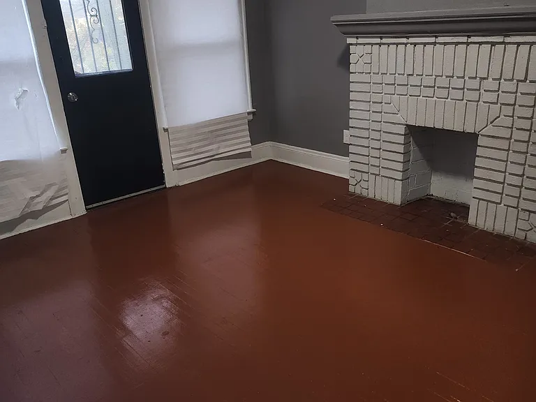 3523 E 140th St #1 — Photo 3