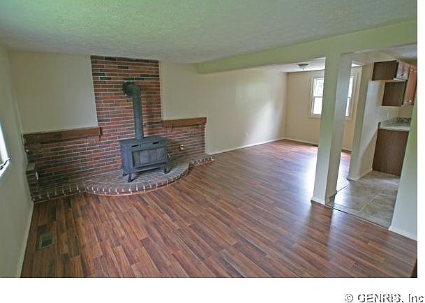 1st image of 11 Blossomdale Cir