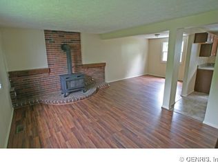 11 Blossomdale Cir, Hamlin, NY 14464