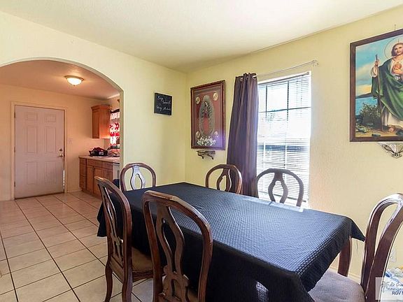 4th image of 2916 Andorra St