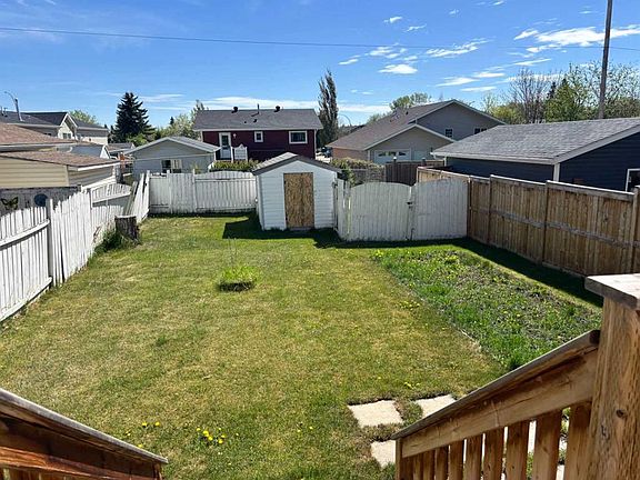 4th image of 52 W Country Ridge Close