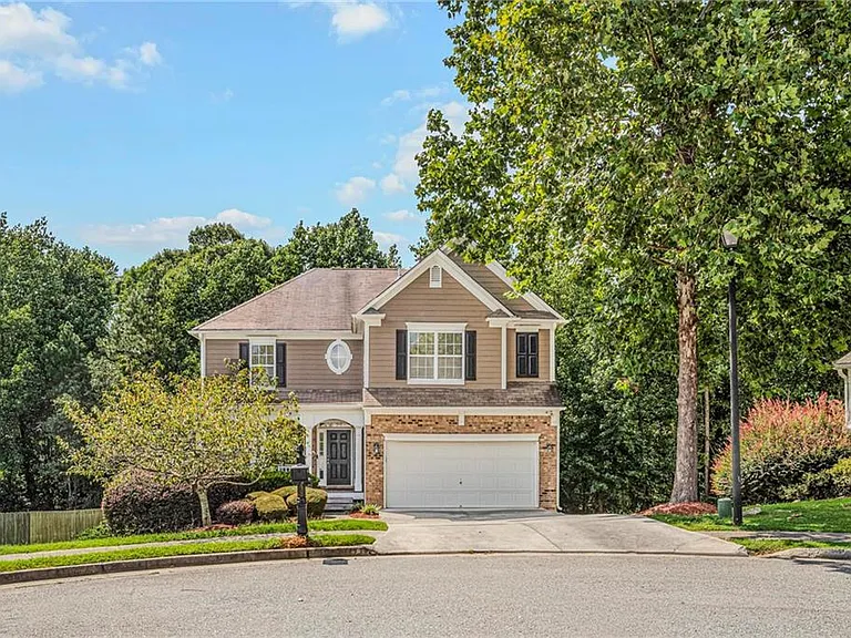 1807 Preserve Creek Way — Photo 2