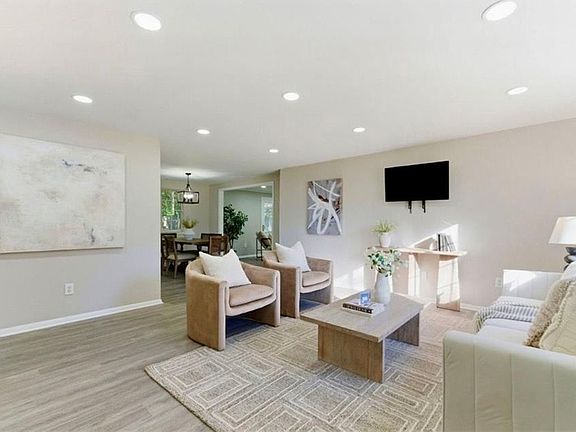 3rd image of 4797 Trail Rd N