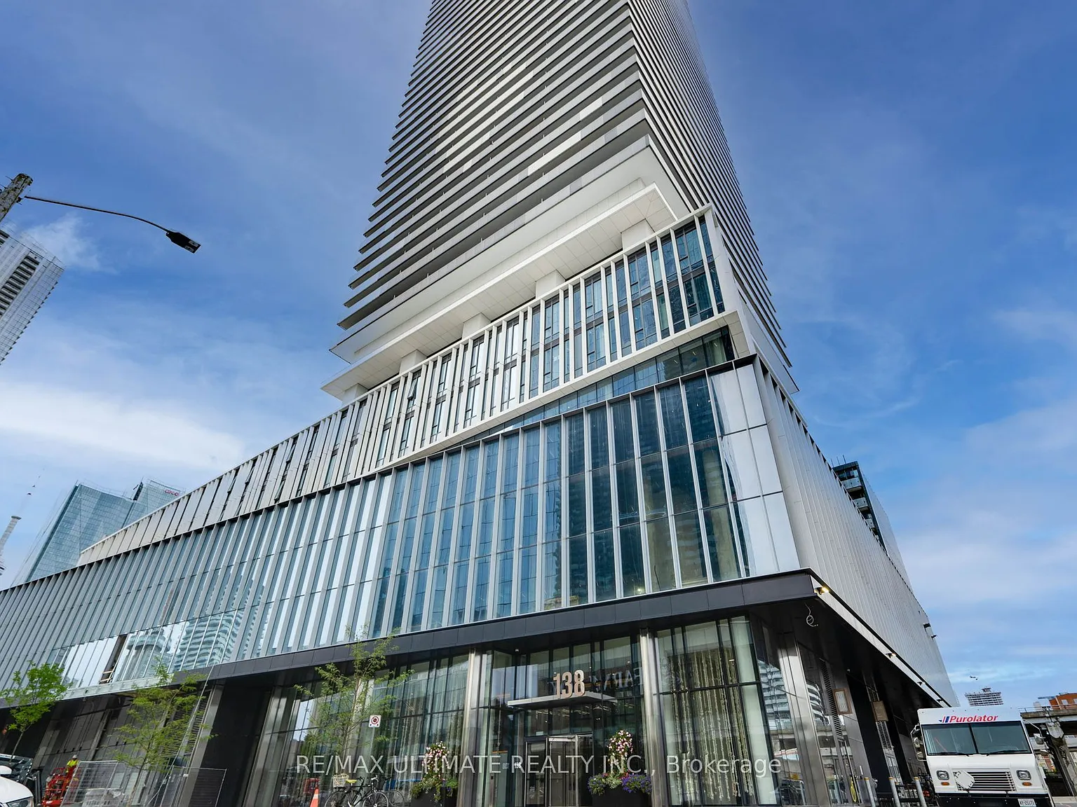 2 bed, $3,825 — Photo 1