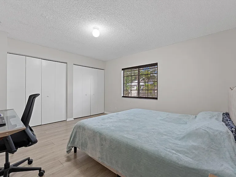 2264 Salerno Cir — Photo 14