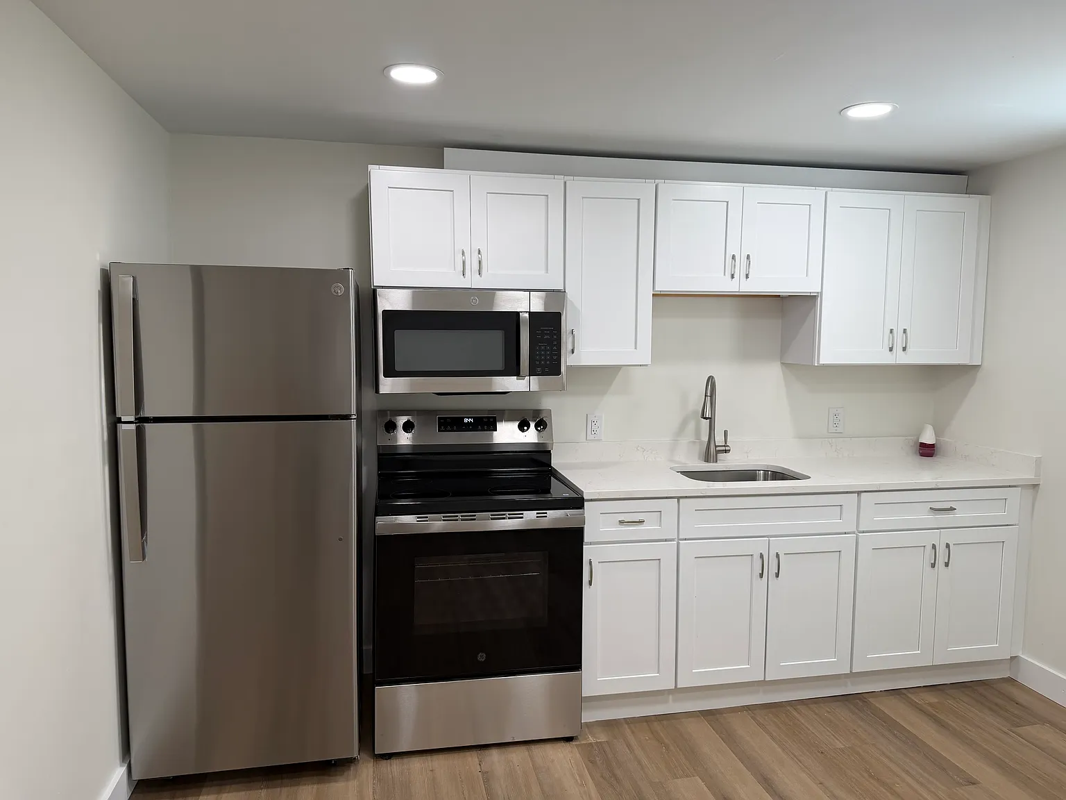 2 bed, $1,800 — Photo 1